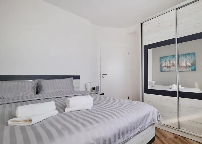 Dreams Apartment
